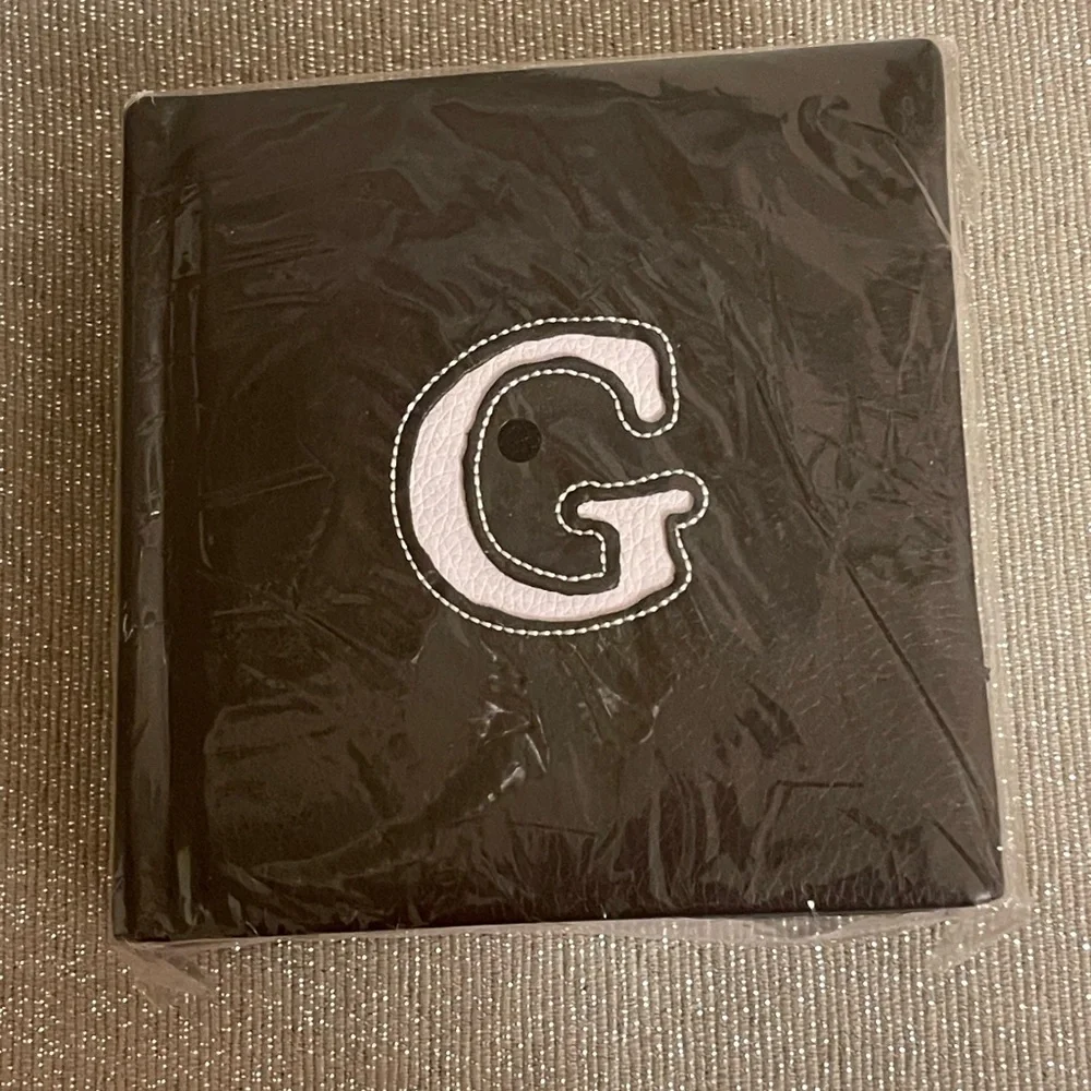 Black  Memo Pad Bloc -nots with White 'G' Monogram